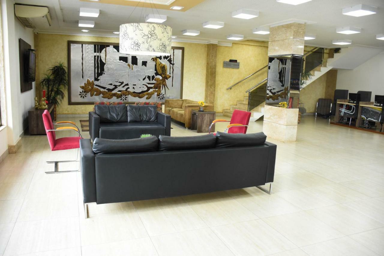 Larison Hoteis - Porto Velho ภายนอก รูปภาพ